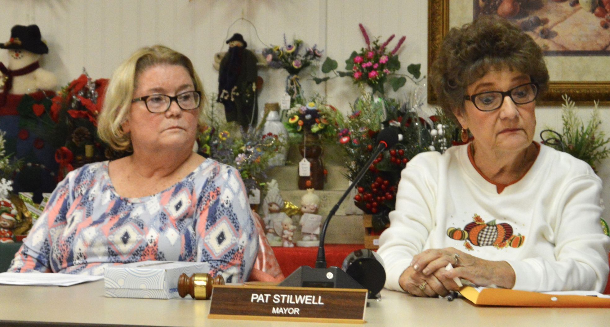 "Totally not factual:" Mount Carmel City Manager addresses Vice Mayor’s allegations